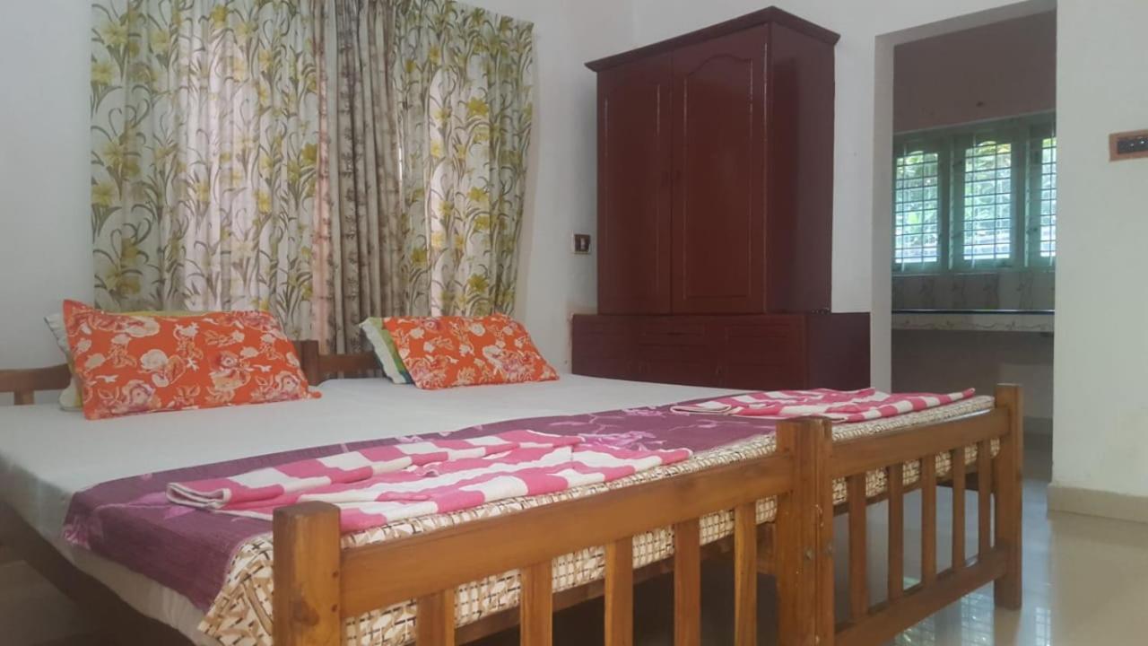 Mango Palace Hotel Varkala Bilik gambar